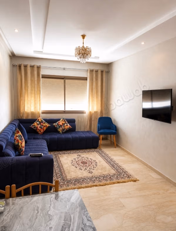 Studio Moderne et Lumineux