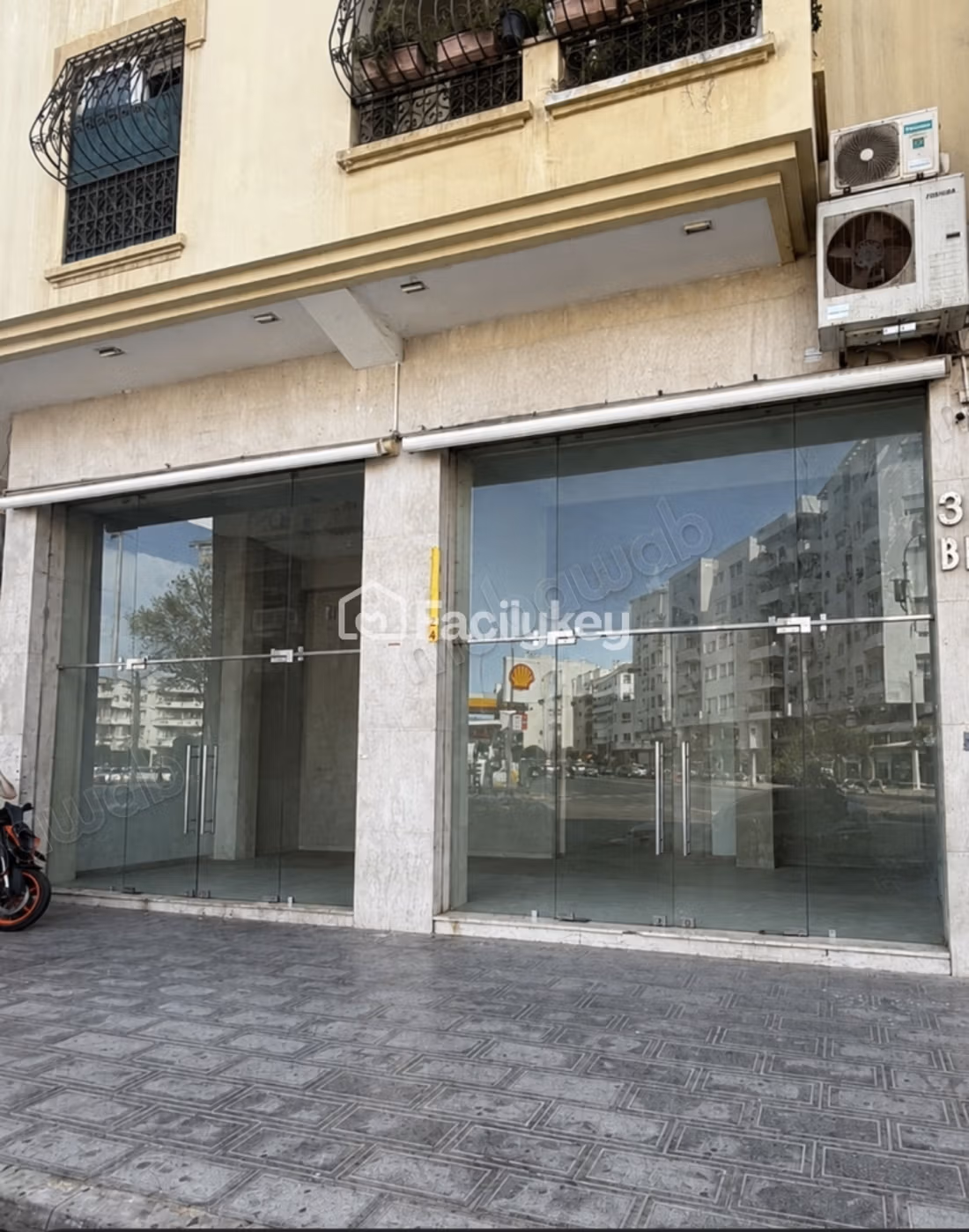 Local comercial de 318 m² en Casablanca
