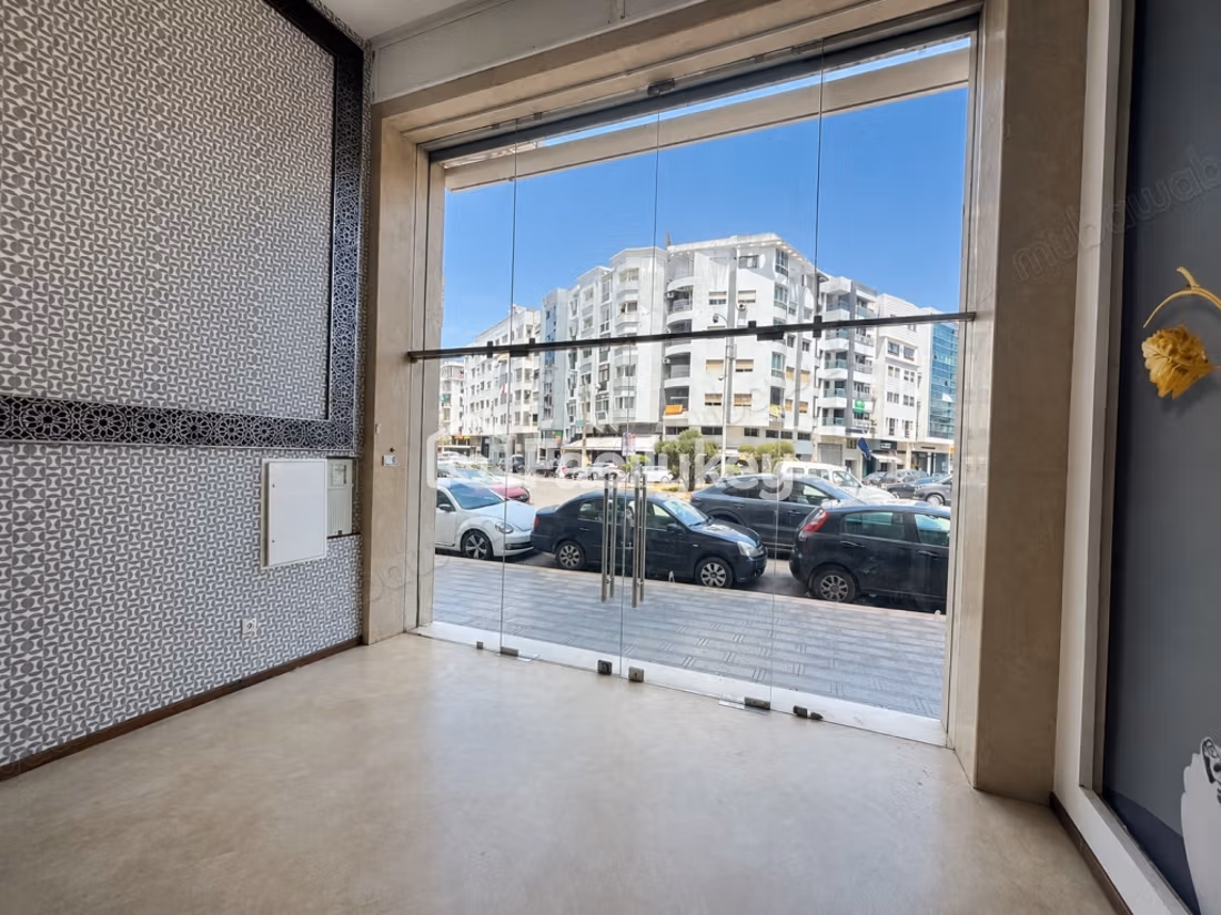 Local comercial de 318 m² en Casablanca