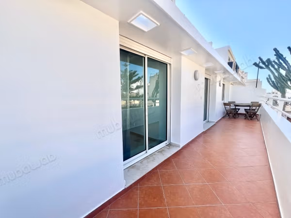 Etage eleve terrasse soleil