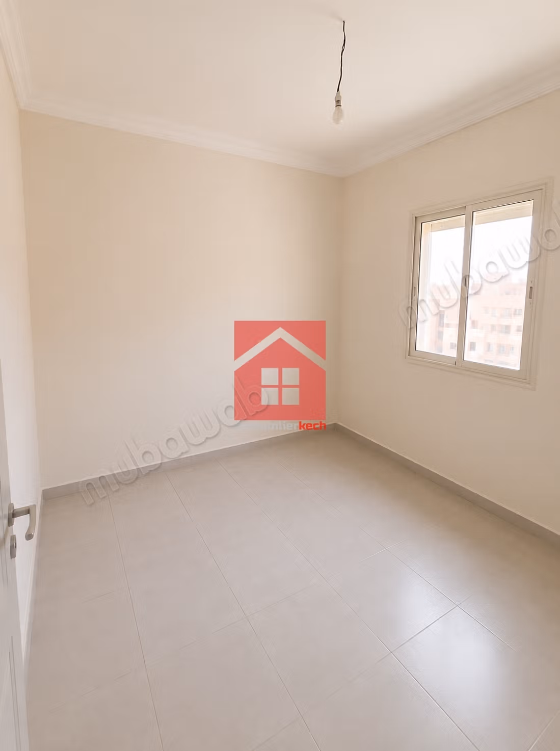 Appart avec Balcon a Cote de Marjane a Vendre