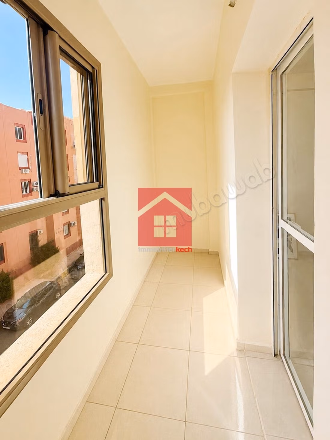 Appart avec Balcon a Mabrouka a Vendre