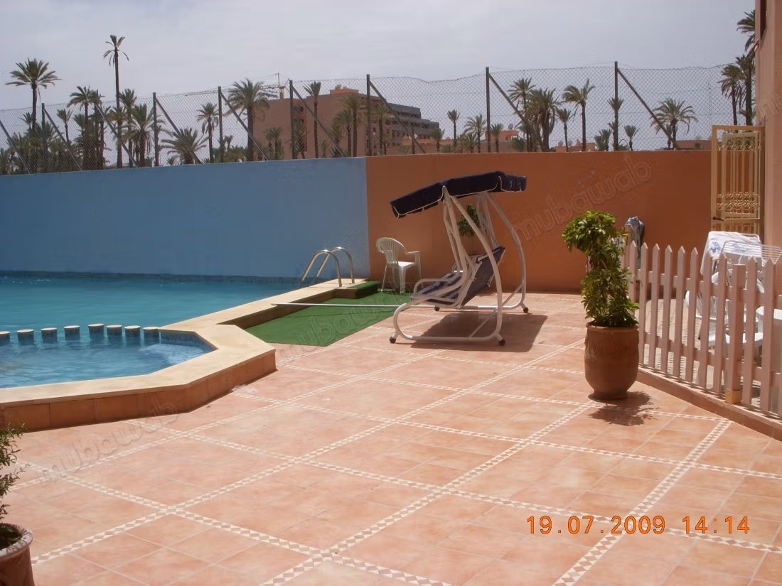 Furnished apartment 80 m² Pool Parking
