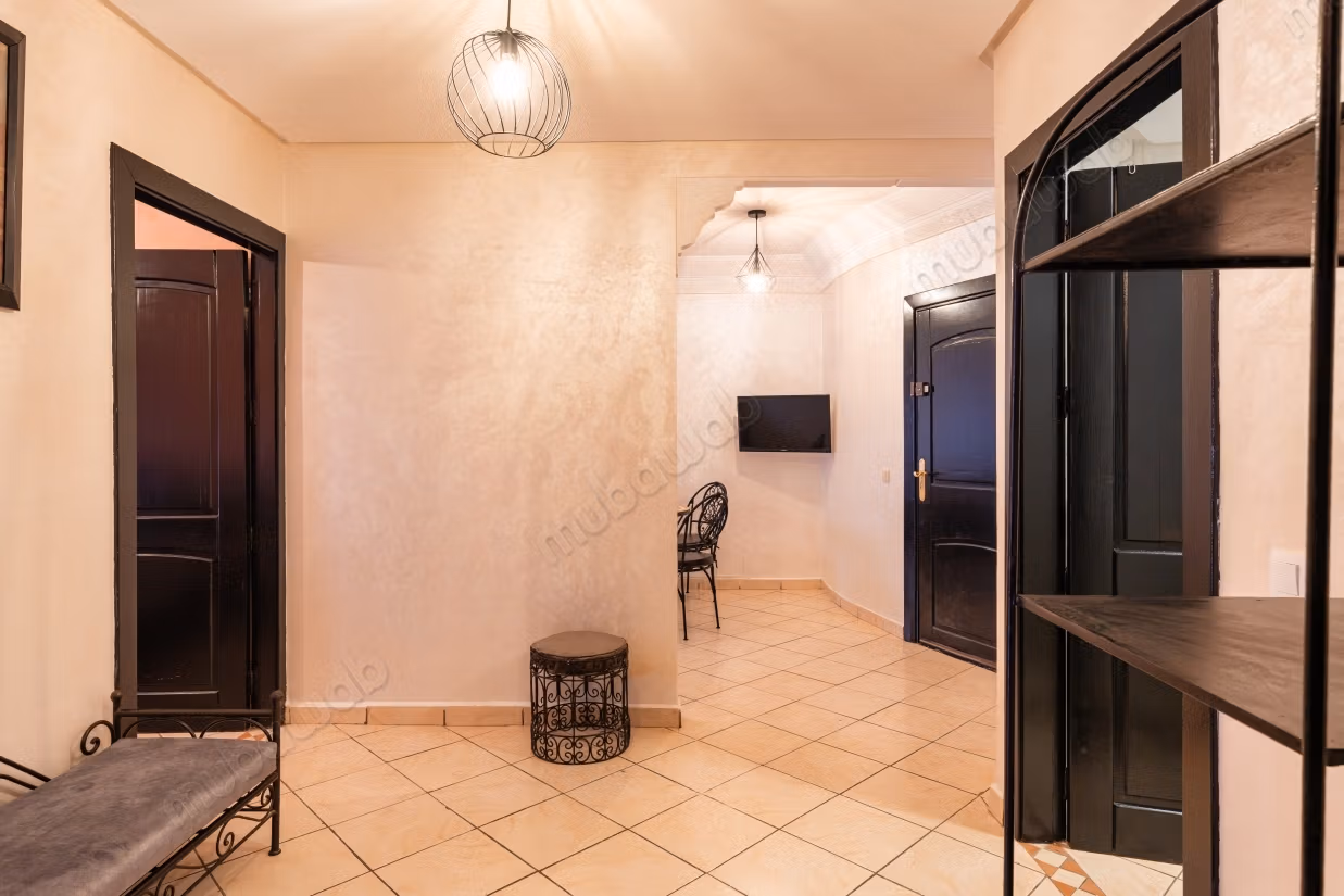 Furnished apartment 80 m² Pool Parking