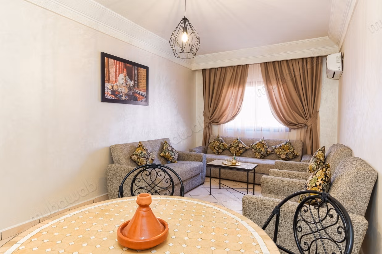Furnished apartment 80 m² Pool Parking