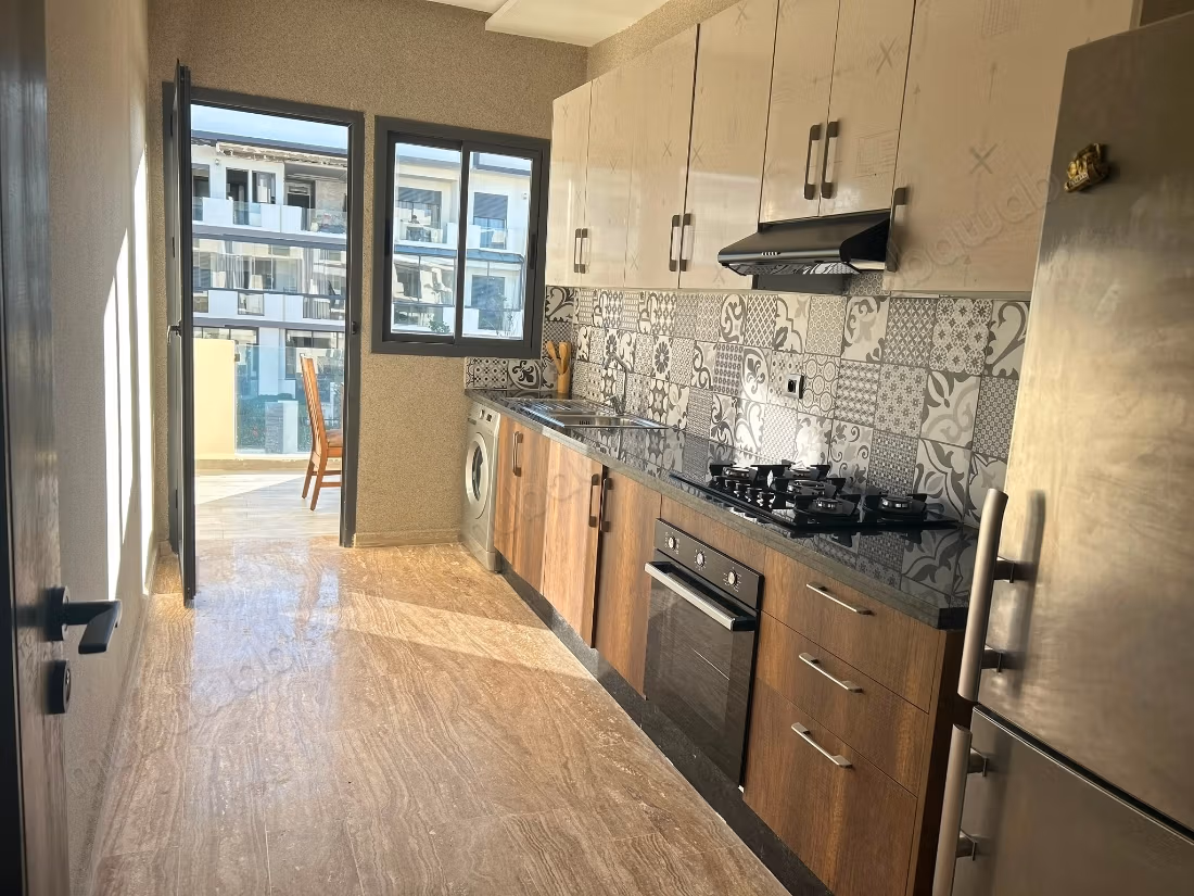 Bellissimo appartamento arredato con grande terrazza