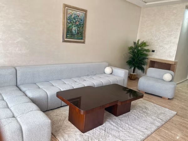 Bellissimo appartamento arredato con grande terrazza