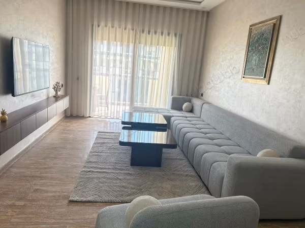 Mooi gemeubileerd appartement met groot terras