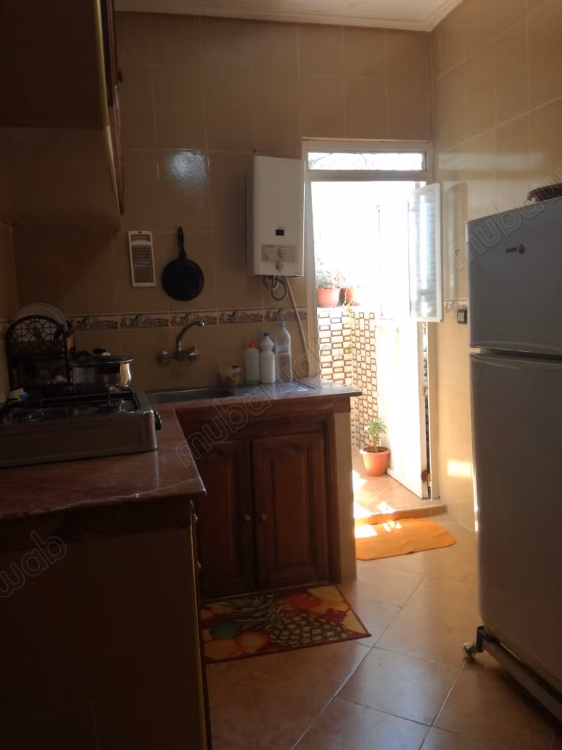 Apartments for rent in Chefchaouen. 2 bedrooms. Traditional lounge and satellite dish system