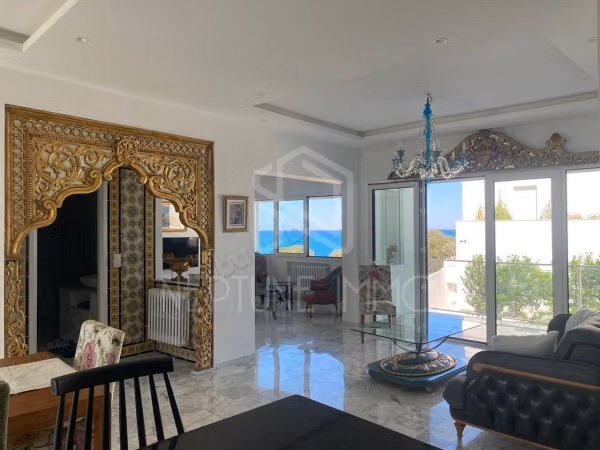 Appartement vue sur mer et plage privée à Gammarh