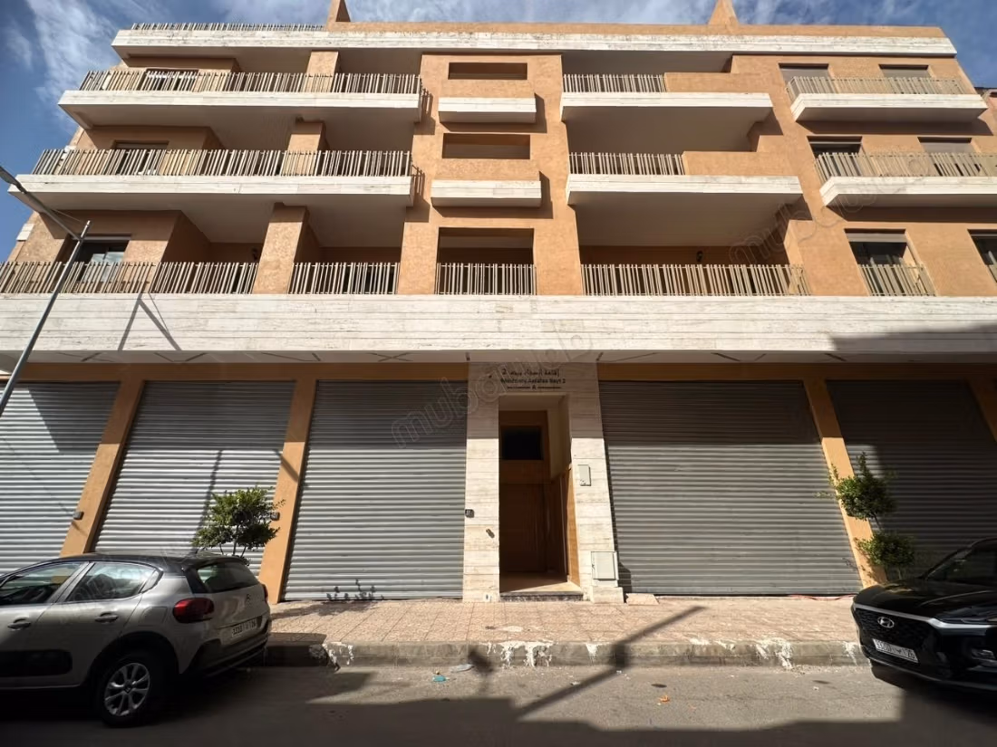 Geweldig appartement te koop aan de Casablancaweg. Oppervlakte 53 m². Gemeubileerd