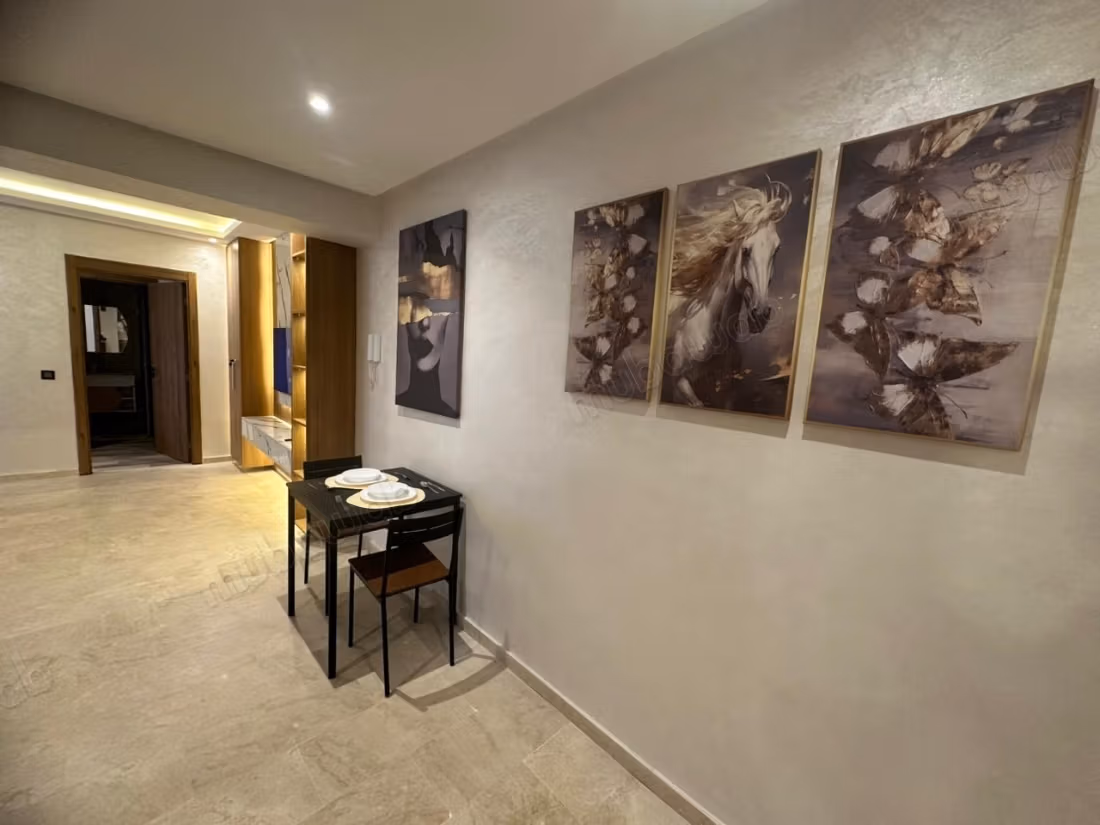 Geweldig appartement te koop aan de Casablancaweg. Oppervlakte 53 m². Gemeubileerd