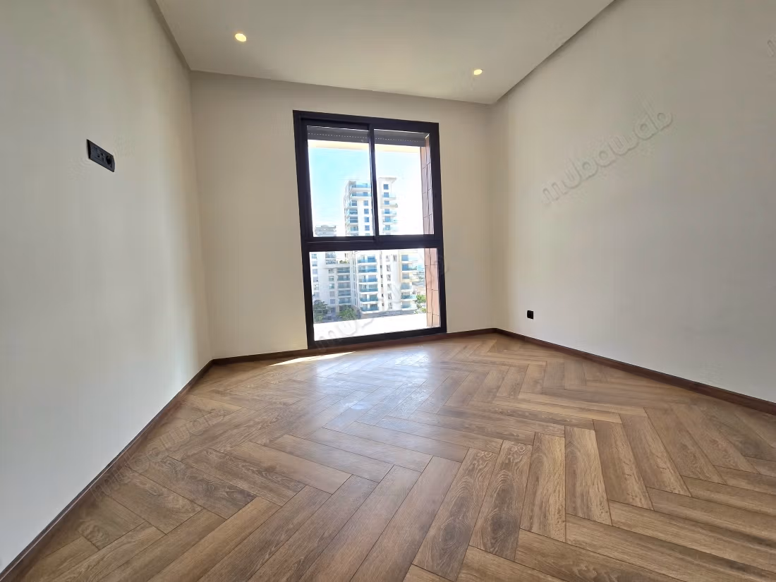 Apartment for rent in Casablanca Finance City. 2 comfortable bedrooms. Satellite dish, secure residence