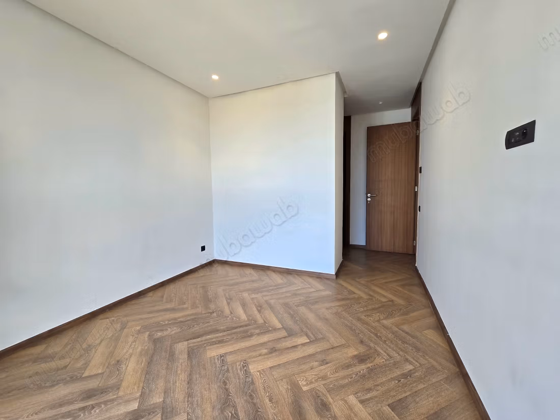 Apartment for rent in Casablanca Finance City. 2 comfortable bedrooms. Satellite dish, secure residence