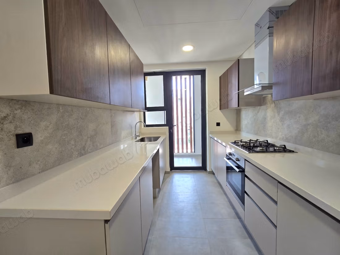 Apartment for rent in Casablanca Finance City. 2 comfortable bedrooms. Satellite dish, secure residence