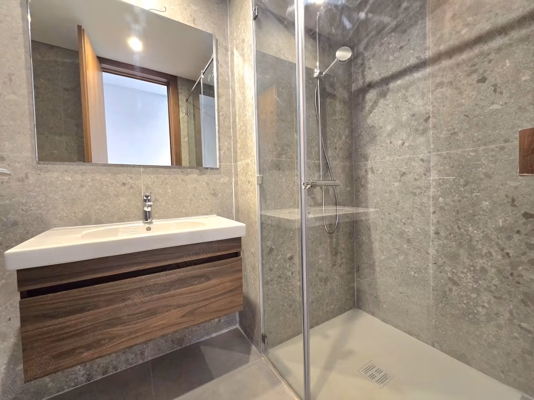 Apartment for rent in Casablanca Finance City. 2 comfortable bedrooms. Satellite dish, secure residence