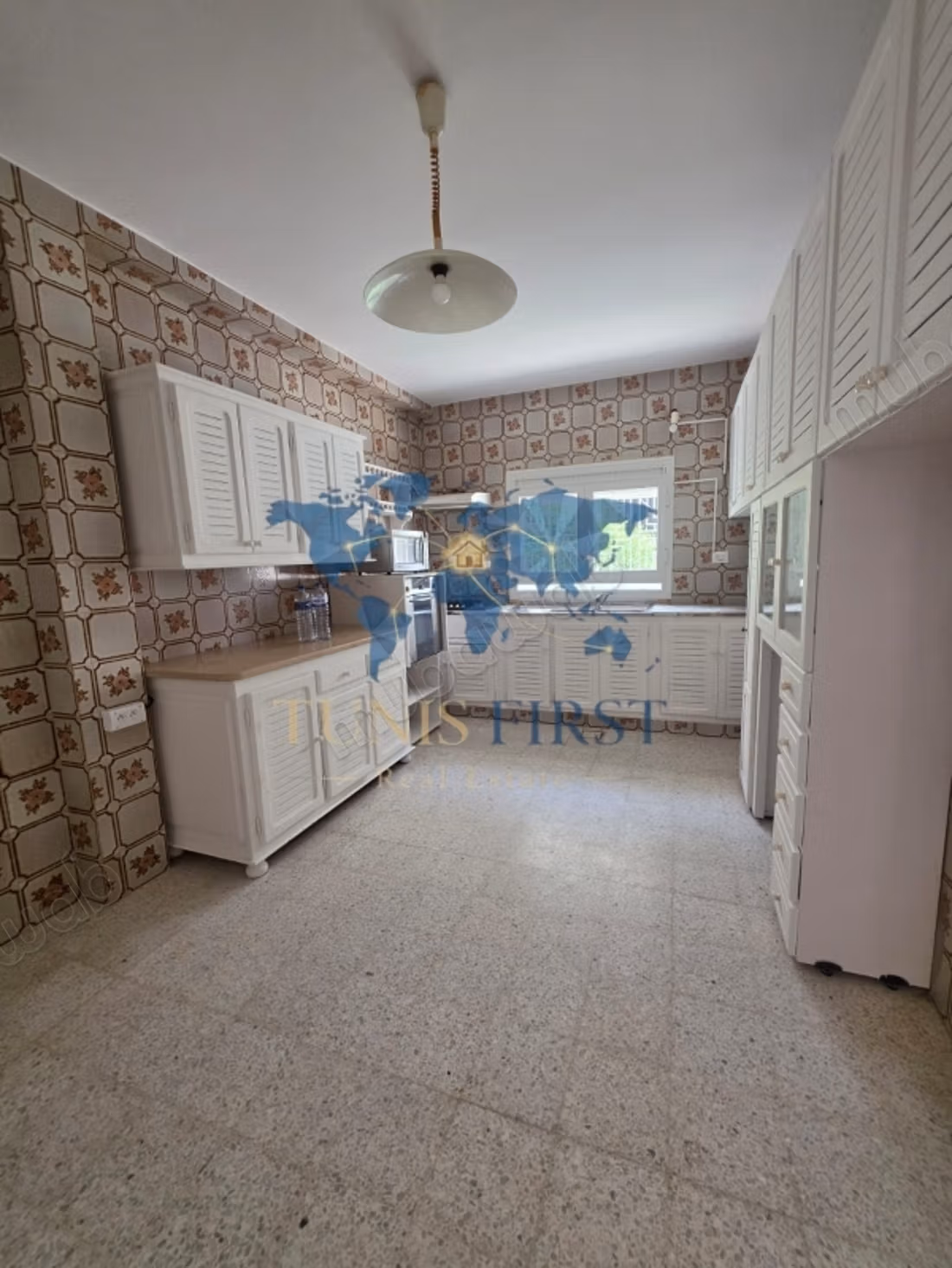 A louer un rez de chaussée de villa S3 à La Marsa