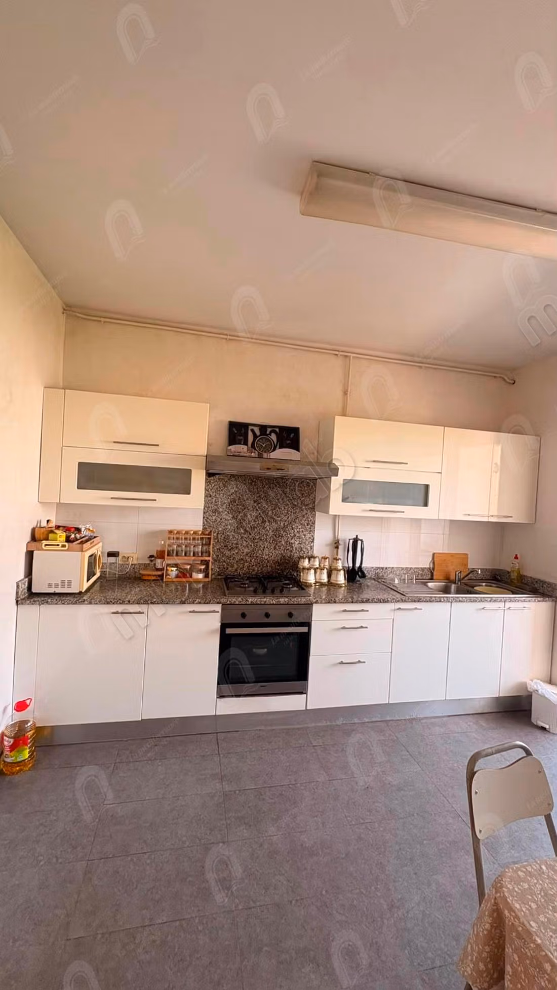 A louer un appartement s2 à jardin d'el menzah 2