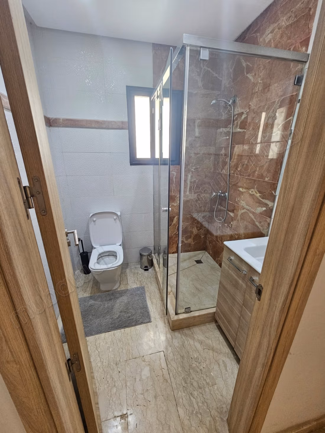 Appartamento arredato in affitto / Bourgogne Tan Tan
