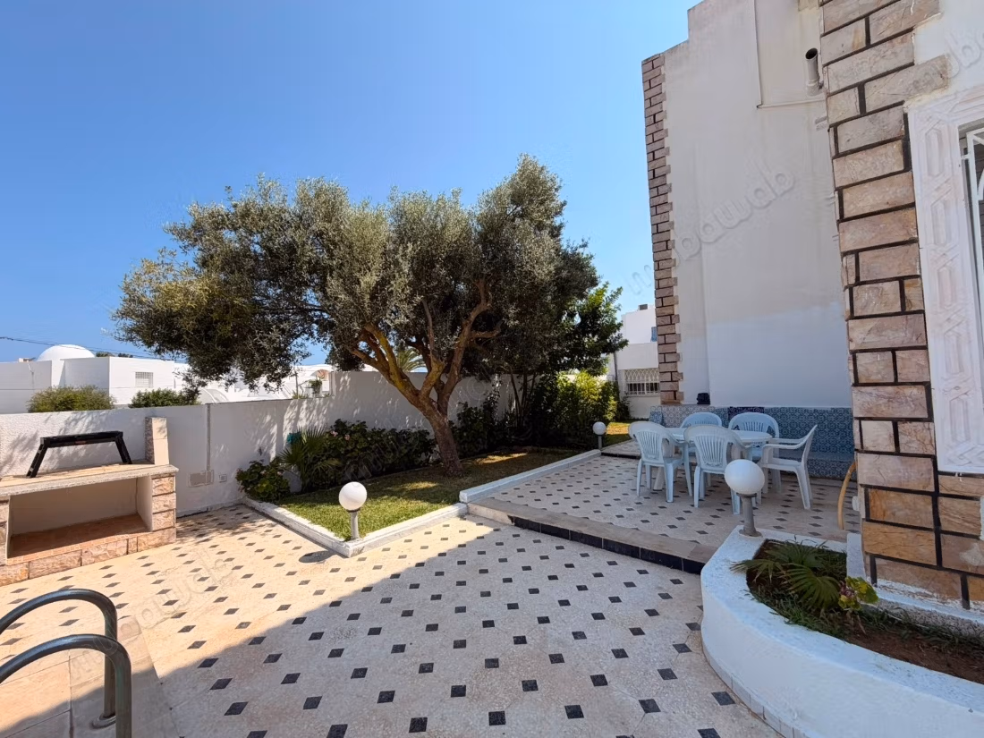 Villa S4 avec studio S2 a vendre a el fatha