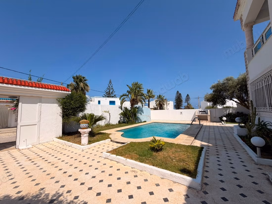 Villa S4 avec studio S2 a vendre a el fatha
