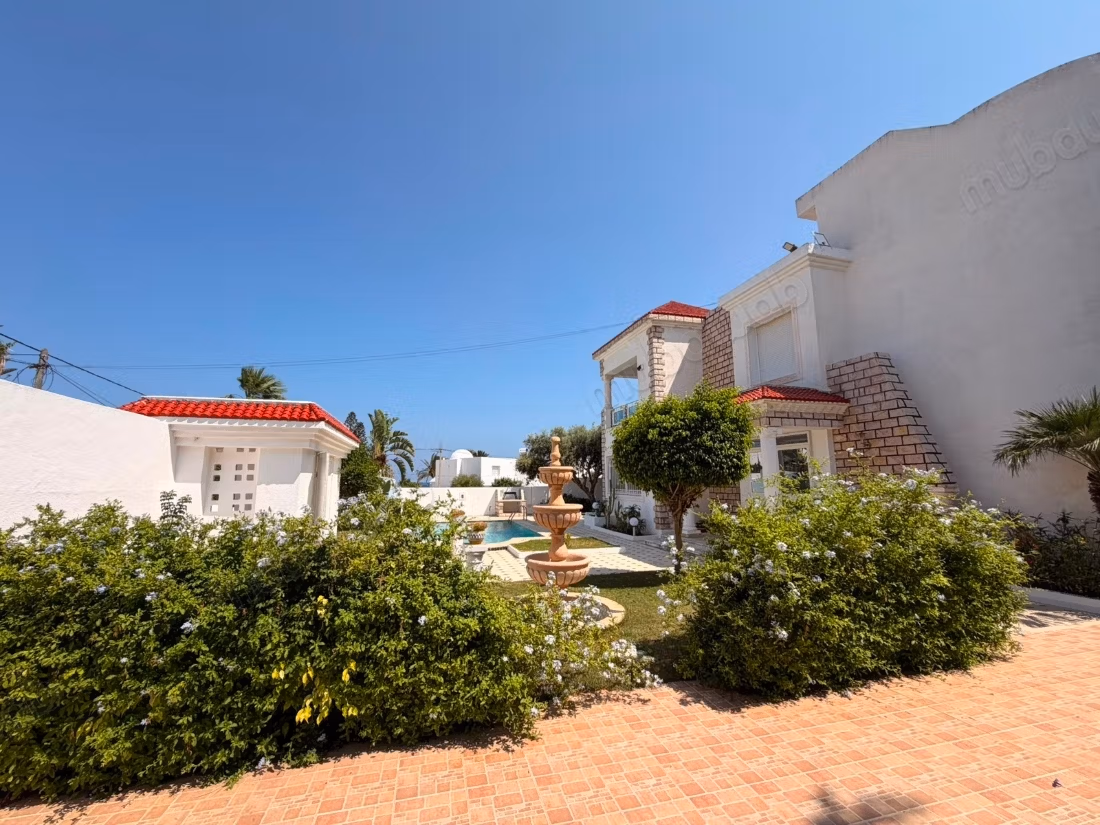 Villa S4 avec studio S2 a vendre a el fatha