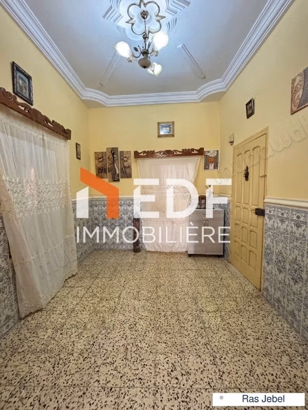 A Vendre Appartement S2 Au centre ville Ras Jebel
