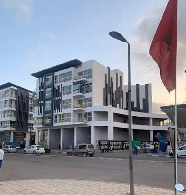 Plateau de bureau 58M2 en face Gare de Bouskour