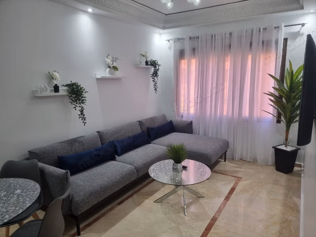 Appartamento con vista piscina nel centro città
