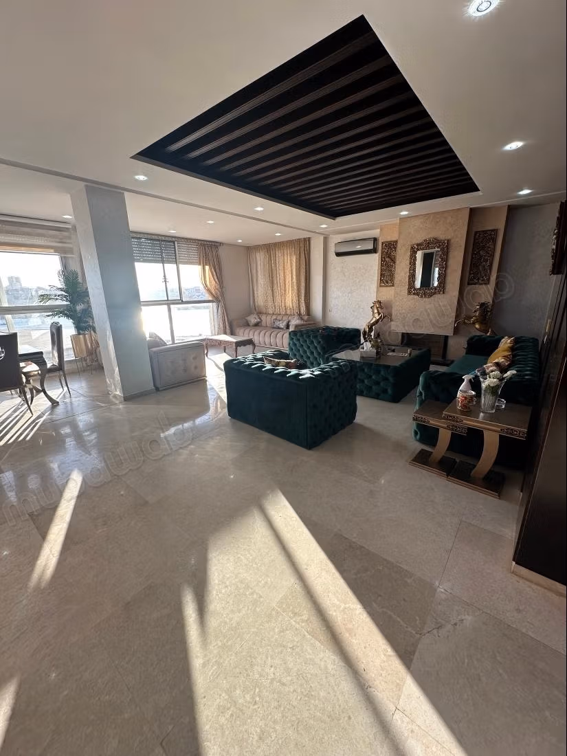 Bellissimo duplex in affitto con vista sul lago e sul mare