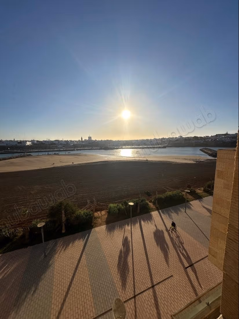 Bellissimo duplex in affitto con vista sul lago e sul mare