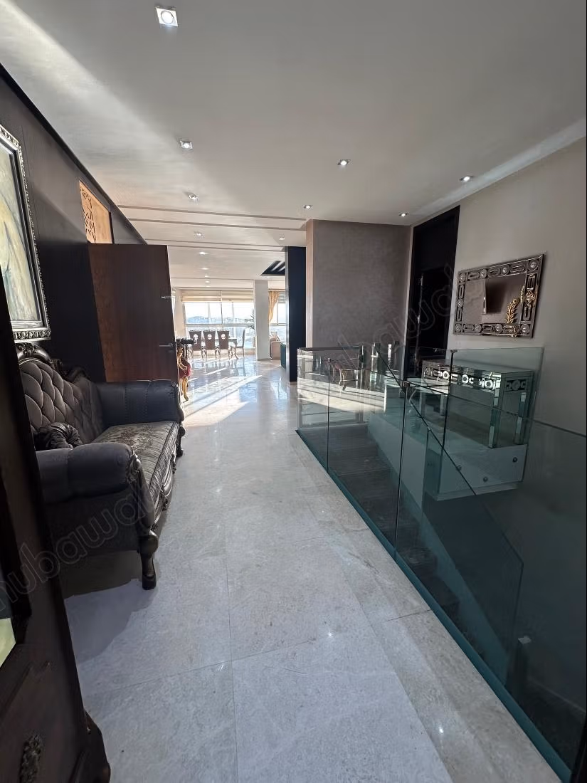 Bellissimo duplex in affitto con vista sul lago e sul mare