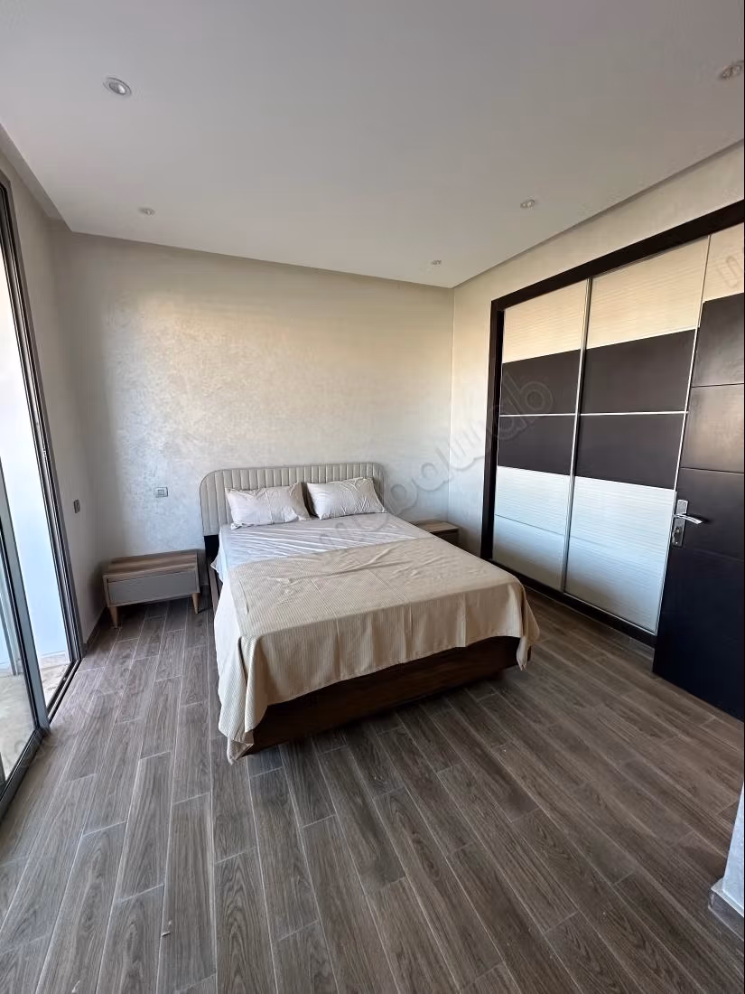 Bellissimo duplex in affitto con vista sul lago e sul mare