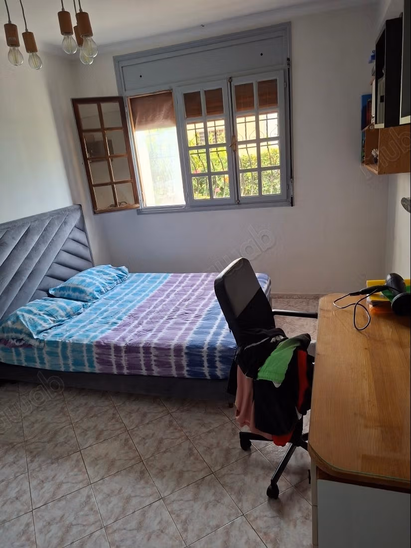 A vendre jolie villa en face du quartier CFC