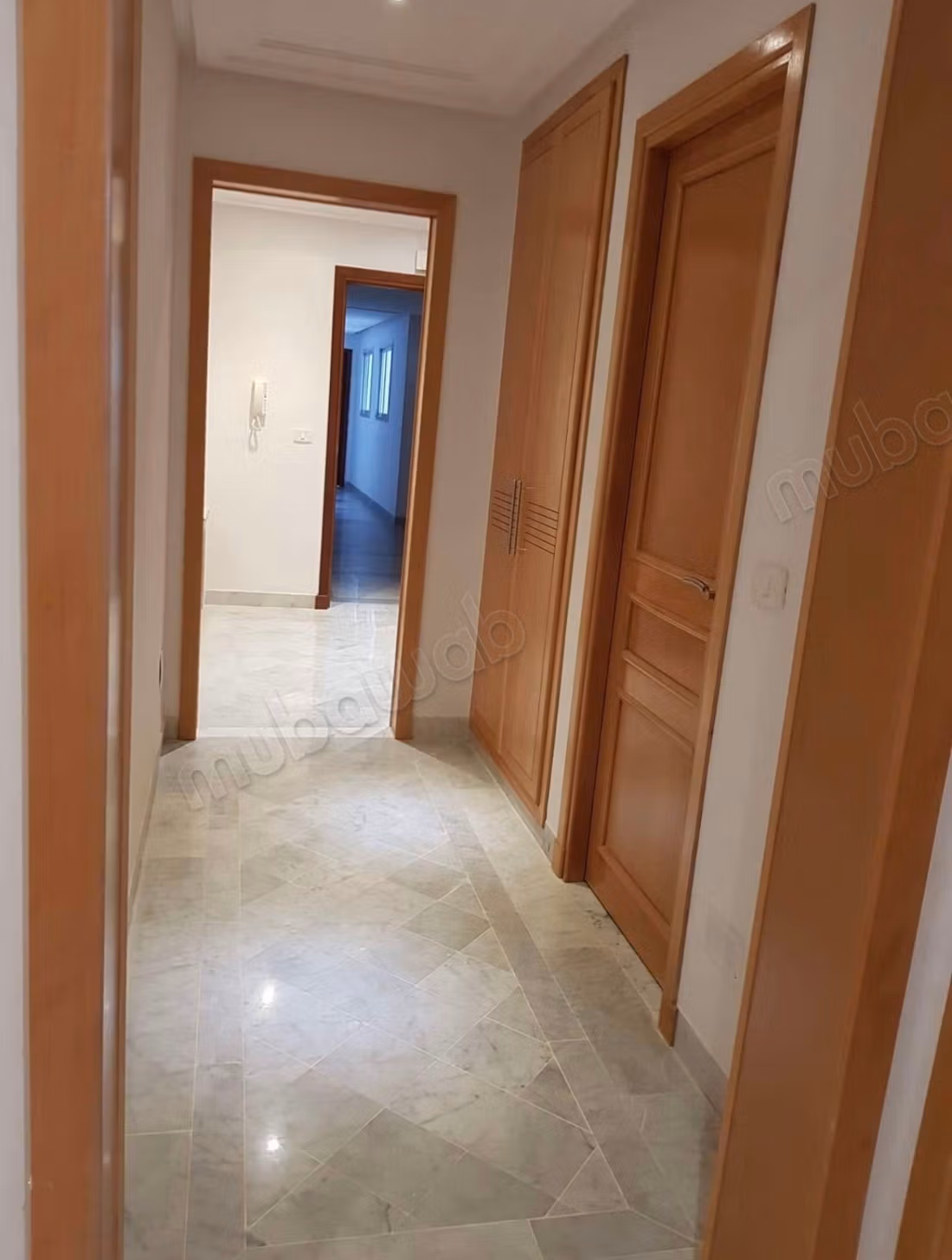 شقة s3 فاخرة و واسعة للبيع بالنصر 2