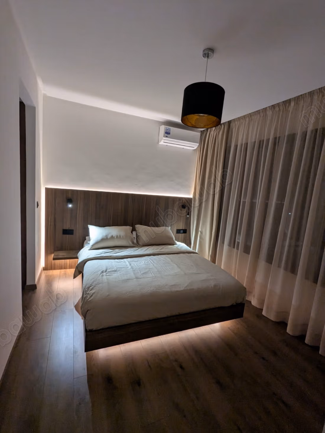 Magnifico studio arredato in affitto Oasis