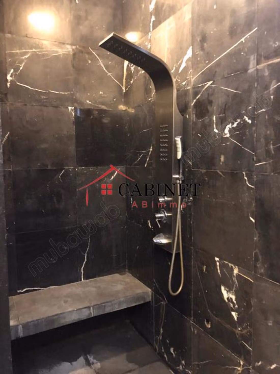 Ampio appartamento arredato di lusso a Hay Riad