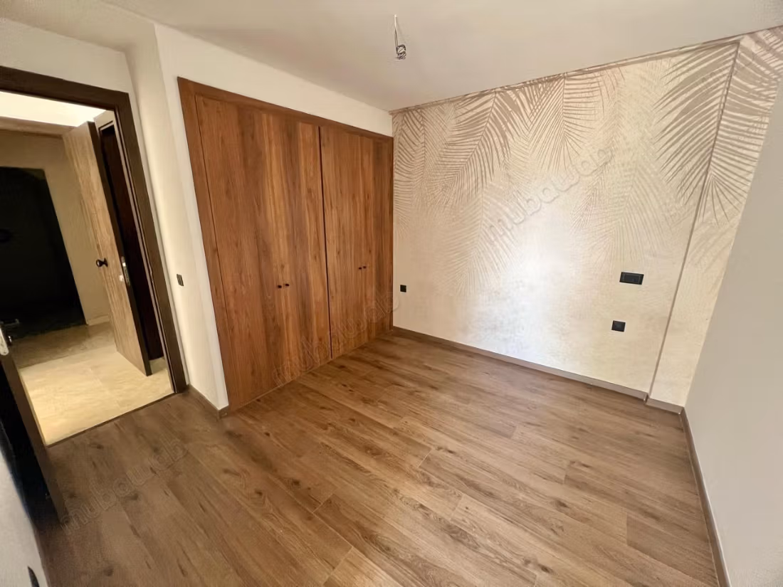 Nice empty studio for rent in Oasis Casablanca