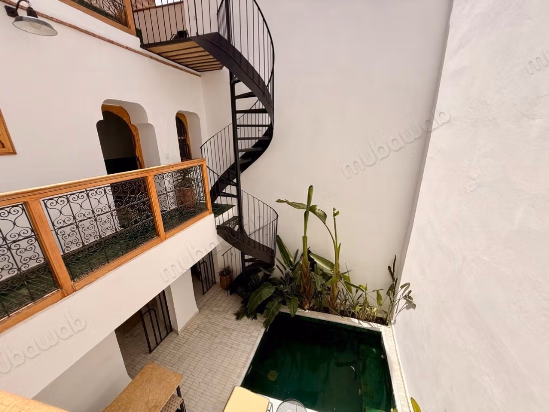 Gerestaureerde Riad 3 Slaapkamers Te Koop in Bab Ghmat VE26264