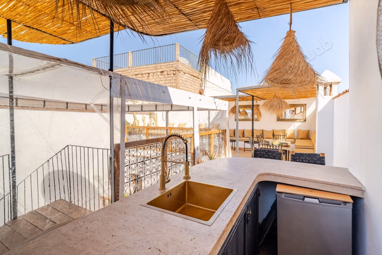 Gerestaureerde Riad 3 Slaapkamers Te Koop in Bab Ghmat VE26264