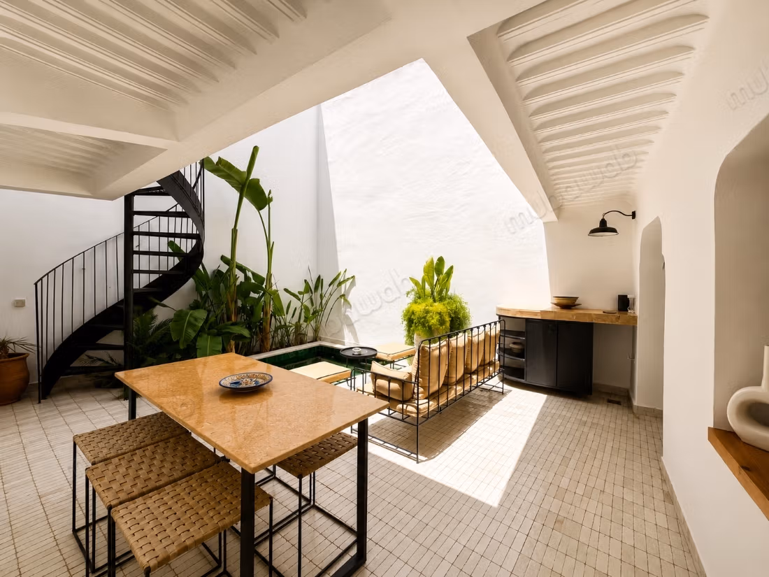 Gerestaureerde Riad 3 Slaapkamers Te Koop in Bab Ghmat VE26264