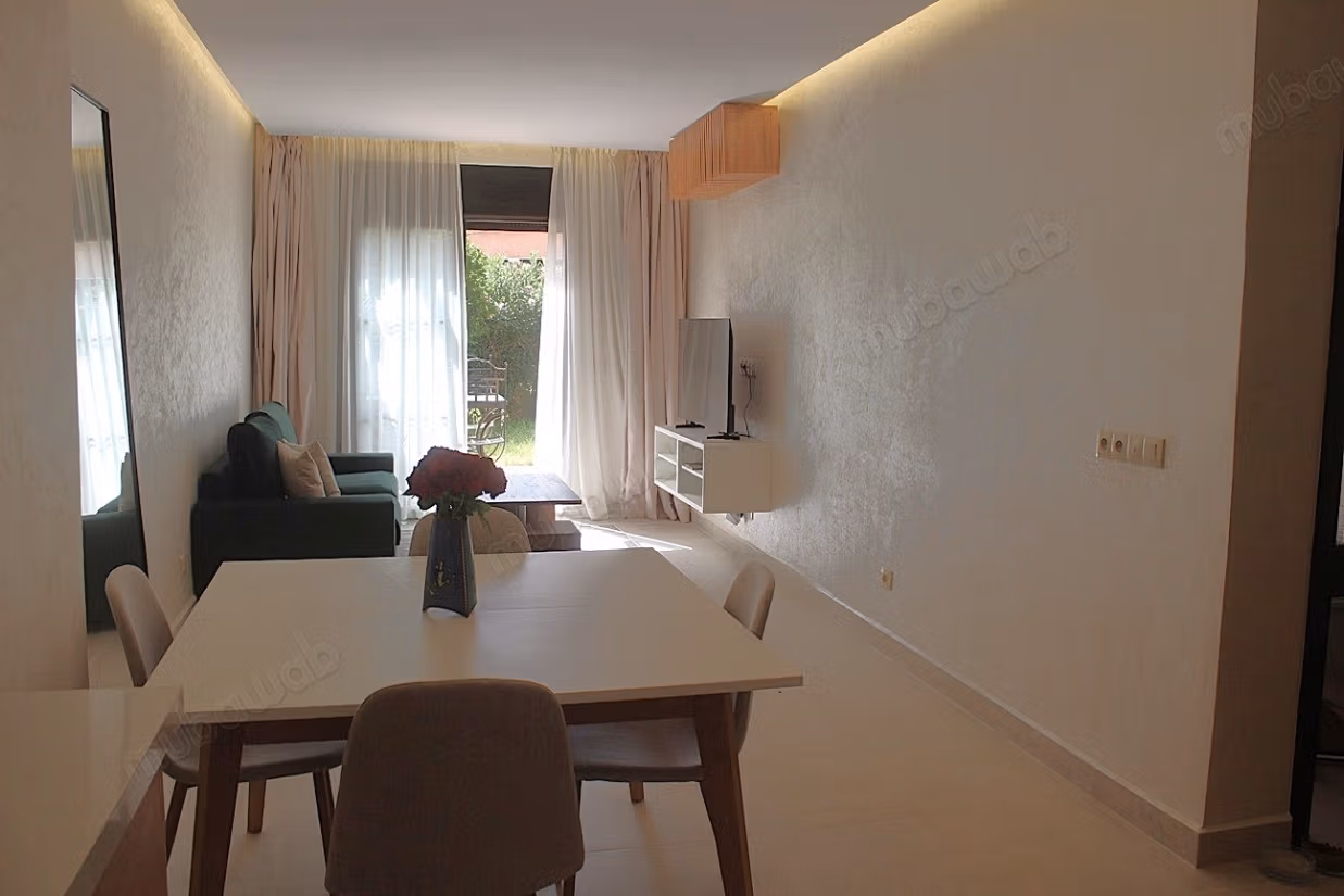 Sublime studio neuf avec jardin privatif