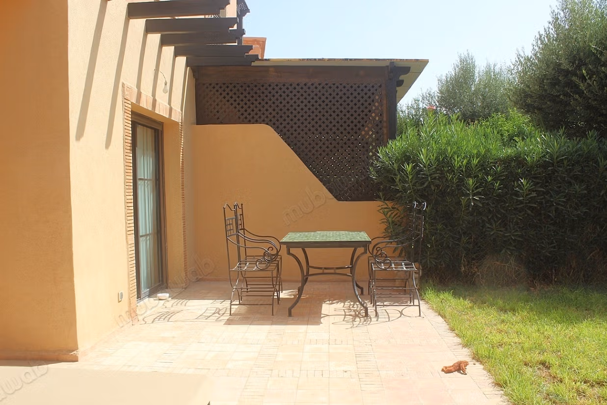 Sublime studio neuf avec jardin privatif