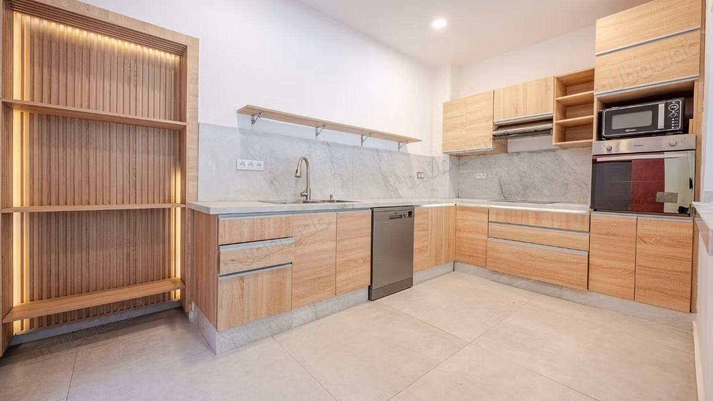 Al Maaden 4 bedrooms heated pool