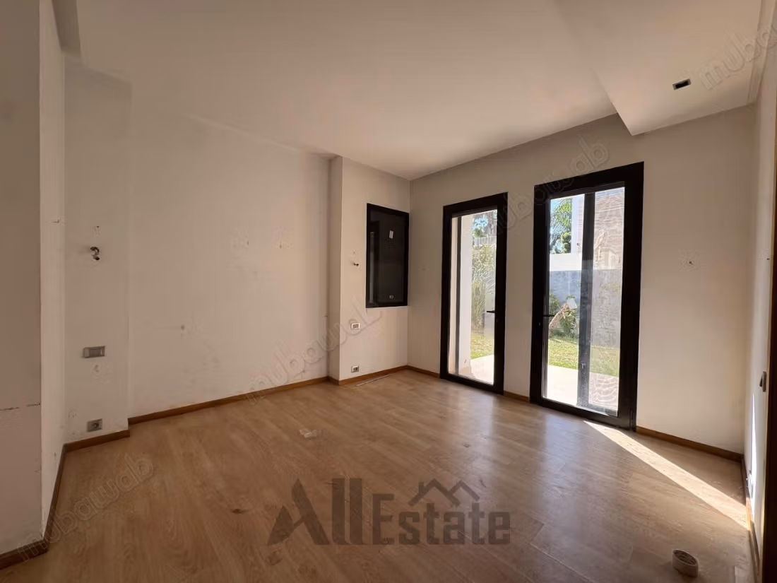 Empty villa for rent CGI Bouskoura Green City