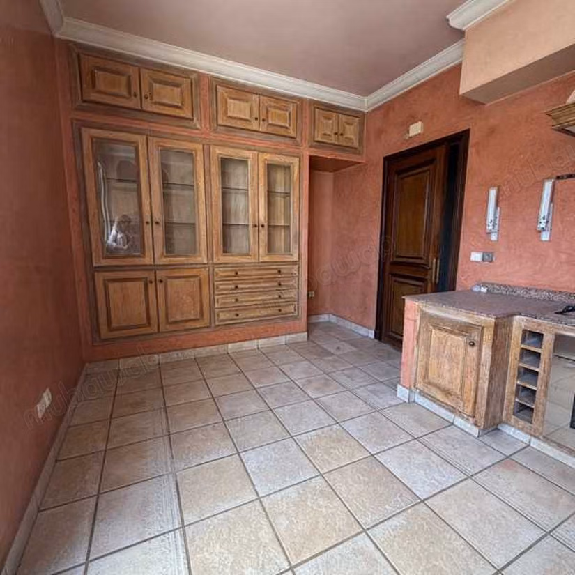 Appartamento in Vendita di 204.0 m² a Casablanca, Triangolo d'Oro