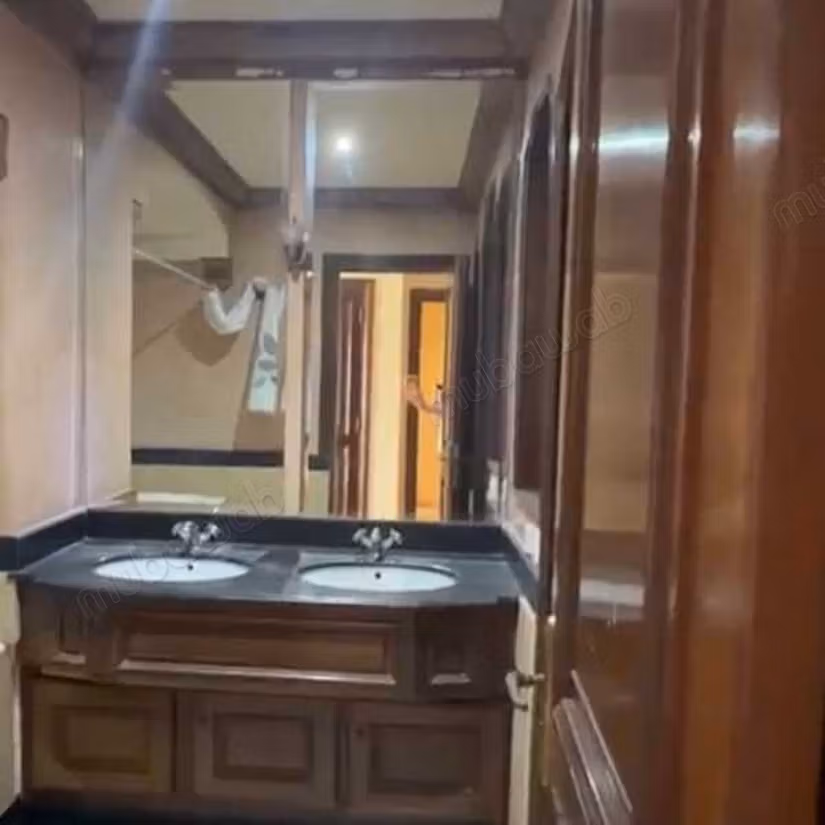 Appartamento in Vendita di 204.0 m² a Casablanca, Triangle d'Or
