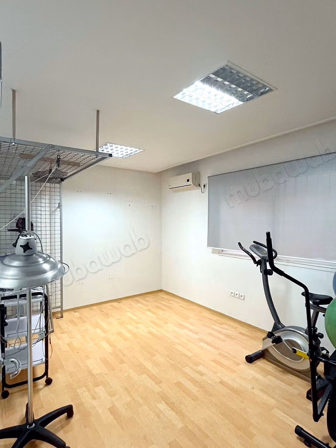 Professional office location equipped with parking