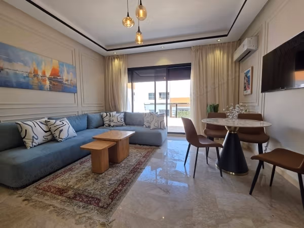 Bel appartement en location à Maârif Extension. 
2 chambres. 
Bien meublé
