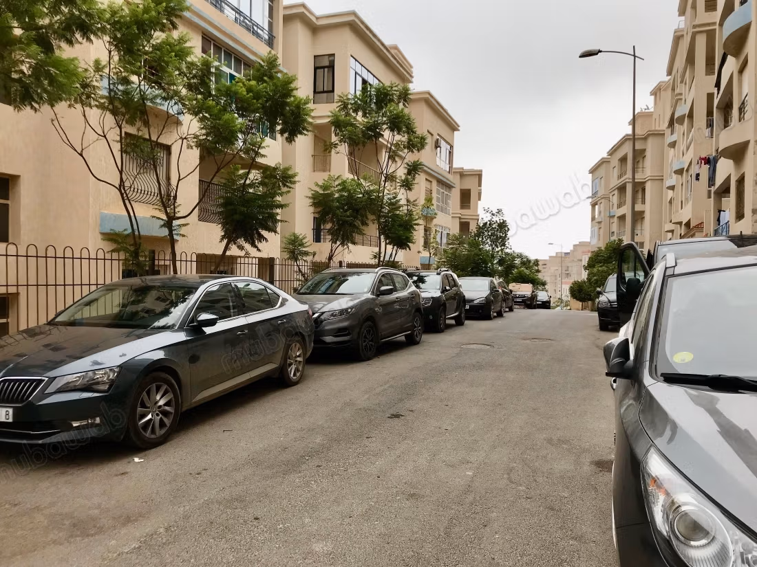 Appartamento con terrazza vicino alla corniche e Marjane